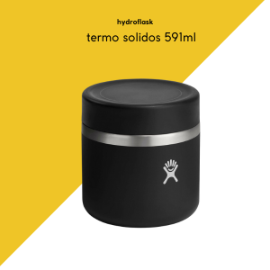 Hydro Flask 20 oz Negro con tapa cerrada.